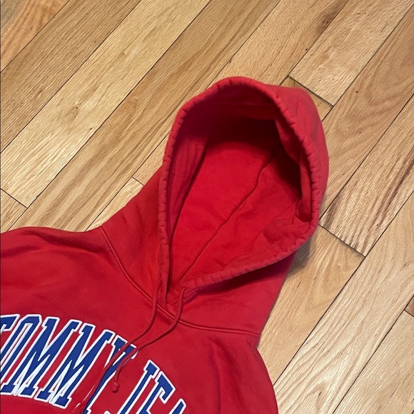 Tommy Hilfiger Red Tommy Jeans Pullover Hoodie - Picture 3 of 7